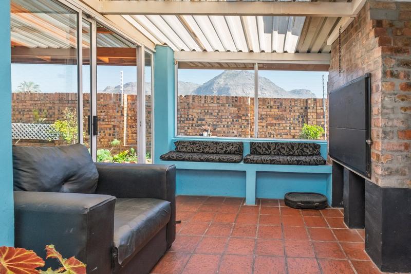 To Let 2 Bedroom Property for Rent in Costa Da Gama Western Cape